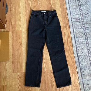 Abercrombie Ultra High Rise 90s straight leg jeans Regular inseam size 26/2
